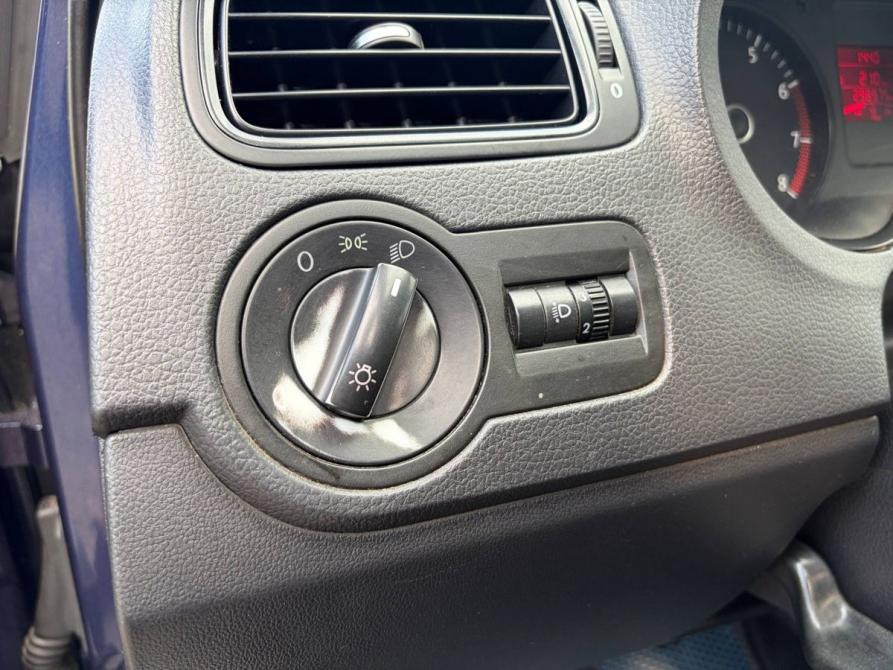 Volkswagen Polo V Санкт-Петербург  - изображение 18