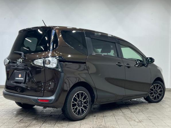 Toyota Sienta II с пробегом 2015 года, цена 1 239 000 рублей, 95119 км, минивэн, Автокод Объявления