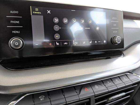 Skoda Octavia IV (A8) с пробегом 2021 года, цена 2 315 000 рублей, 87506 км, лифтбек, Автокод Объявления
