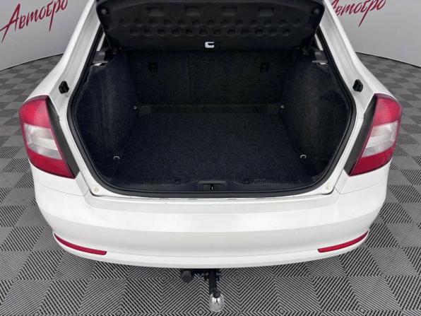 Skoda Octavia II (A5) Рестайлинг с пробегом 2013 года, цена 810 000 рублей, 128354 км, лифтбек, Автокод Объявления