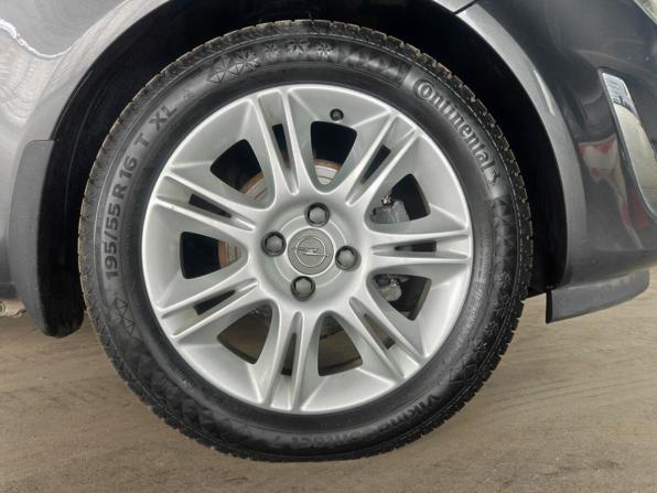 Opel Corsa D Рестайлинг II с пробегом 2011 года, цена 855 000 рублей, 45563 км, хэтчбек, Автокод Объявления