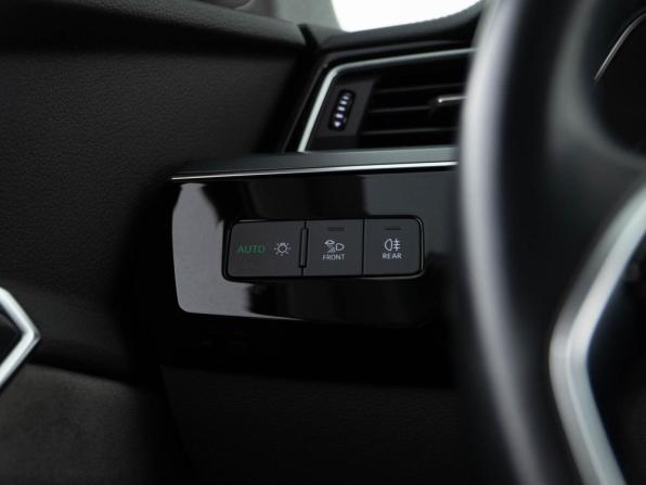 Audi e-tron Sportback I с пробегом 2020 года, цена 3 997 434 рубля, 114430 км, внедорожник, Автокод Объявления
