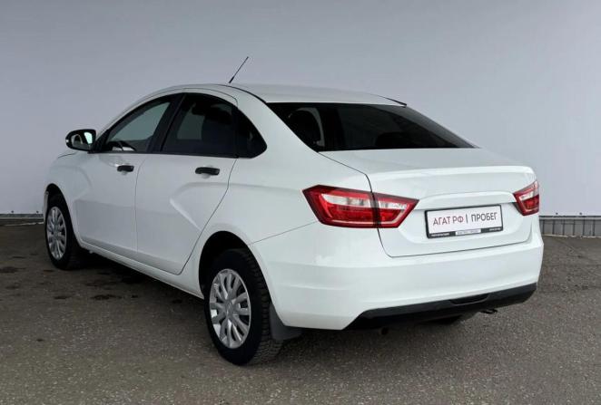 Lada (ВАЗ) Vesta I с пробегом 2018 года, цена 645 000 рублей, 181145 км, седан, Автокод Объявления