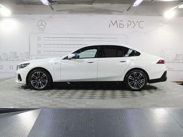 BMW 5 серии VIII (G60/G61/G68) с пробегом 2023 года, цена 7 950 000 рублей, 41482 км, седан, Автокод Объявления
