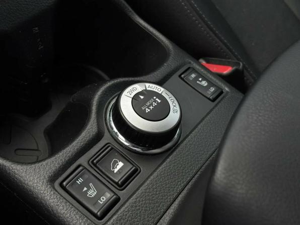 Nissan X-Trail III с пробегом 2015 года, цена 1 370 000 рублей, 245847 км, внедорожник, Автокод Объявления