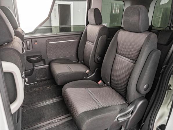 Honda Stepwgn V с пробегом 2016 года, цена 1 829 000 рублей, 152036 км, минивэн, Автокод Объявления