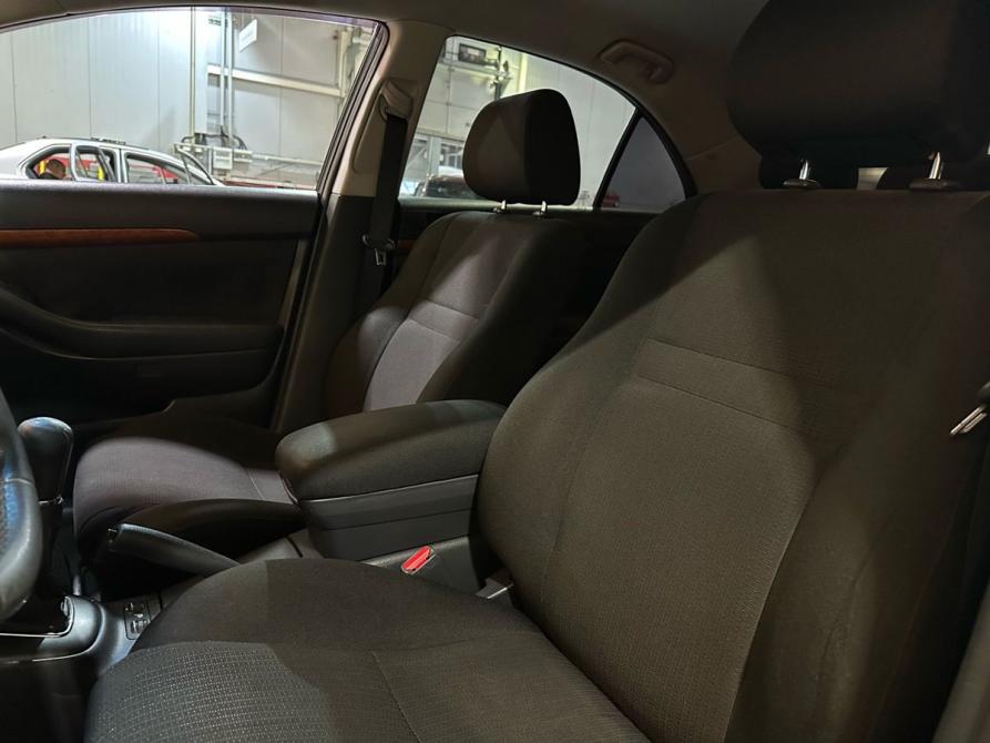 Toyota Avensis II Рестайлинг Челябинск  - изображение 19