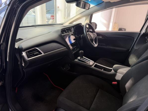 Honda Shuttle II с пробегом 2018 года, цена 1 450 000 рублей, 151131 км, универсал, Автокод Объявления