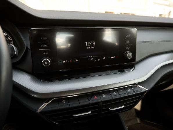 Skoda Octavia IV (A8) с пробегом 2021 года, цена 2 279 000 рублей, 102093 км, лифтбек, Автокод Объявления