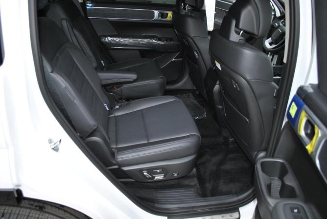 Hyundai Santa Fe V (MX5) с пробегом 2026 года, цена 5 790 000 рублей, 10 км, внедорожник, Автокод Объявления