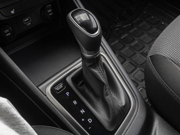 Hyundai Solaris II с пробегом 2019 года, цена 1 198 000 рублей, 130478 км, седан, Автокод Объявления