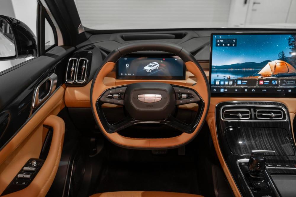 Geely Atlas II Москва  - изображение 11