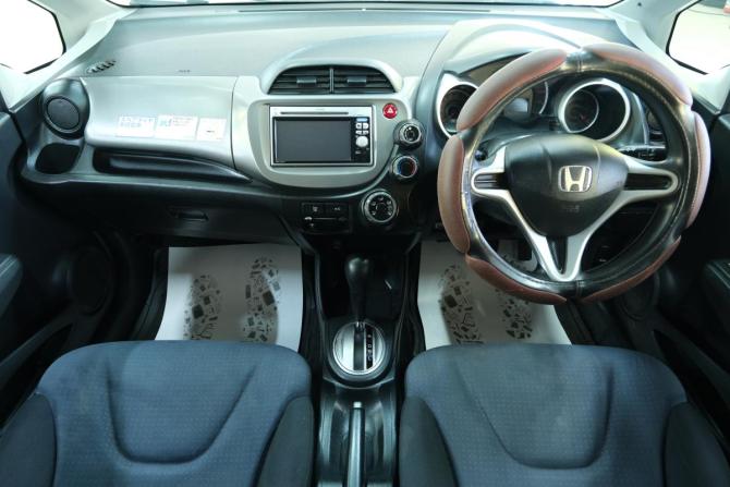 Honda Fit II с пробегом 2010 года, цена 699 000 рублей, 182000 км, хэтчбек, Автокод Объявления