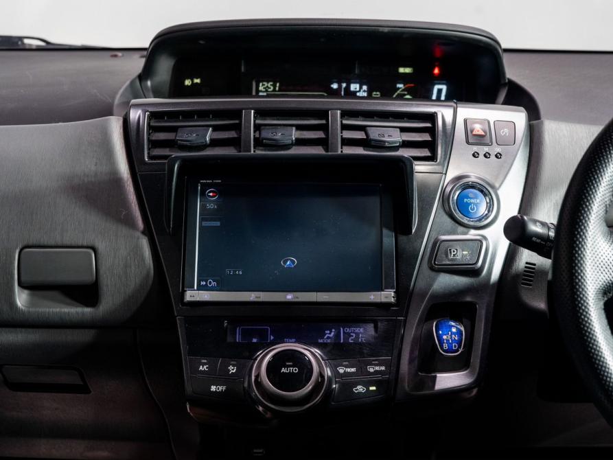 Toyota Prius Alpha I (ZVW40/41) Чита  - изображение 9