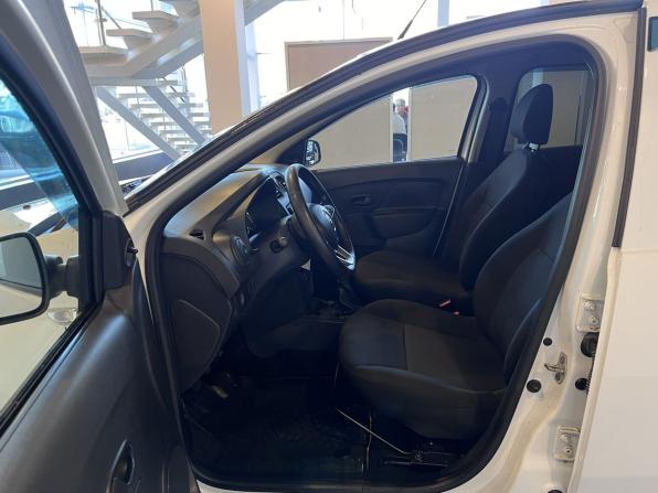 Renault Sandero II Рестайлинг с пробегом 2019 года, цена 1 070 000 рублей, 72095 км, хэтчбек, Автокод Объявления