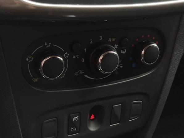 Renault Sandero II с пробегом 2016 года, цена 1 070 000 рублей, 82925 км, хэтчбек, Автокод Объявления