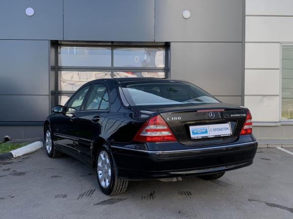 Mercedes-Benz C-Класс II (W203) Рестайлинг с пробегом 2004 года, цена 819 000 рублей, 251667 км, седан, Автокод Объявления