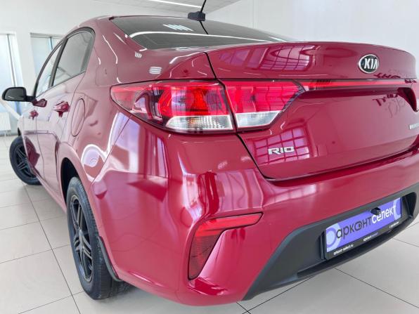 Kia Rio IV с пробегом 2018 года, цена 1 350 000 рублей, 139871 км, седан, Автокод Объявления