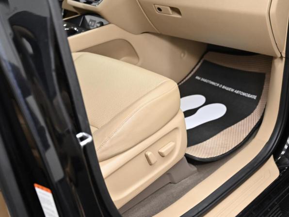 Kia Carnival III с пробегом 2019 года, цена 2 399 000 рублей, 137000 км, минивэн, Автокод Объявления