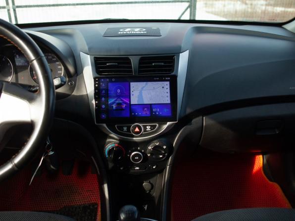 Hyundai Solaris I с пробегом 2012 года, цена 770 000 рублей, 195339 км, седан, Автокод Объявления