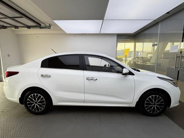 Kia Rio IV с пробегом 2018 года, цена 1 430 000 рублей, 98620 км, седан, Автокод Объявления