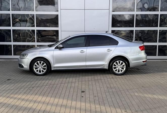 Volkswagen Jetta VI с пробегом 2011 года, цена 690 000 рублей, 239649 км, седан, Автокод Объявления