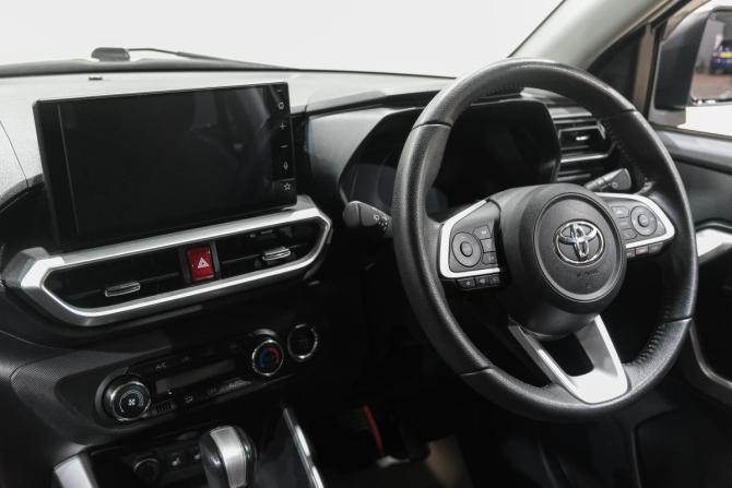 Toyota Raize I с пробегом 2021 года, цена 1 699 000 рублей, 38000 км, внедорожник, Автокод Объявления