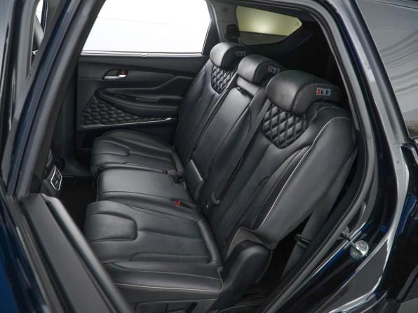 Hyundai Santa Fe IV Рестайлинг с пробегом 2021 года, цена 3 399 077 рублей, 136028 км, внедорожник, Автокод Объявления
