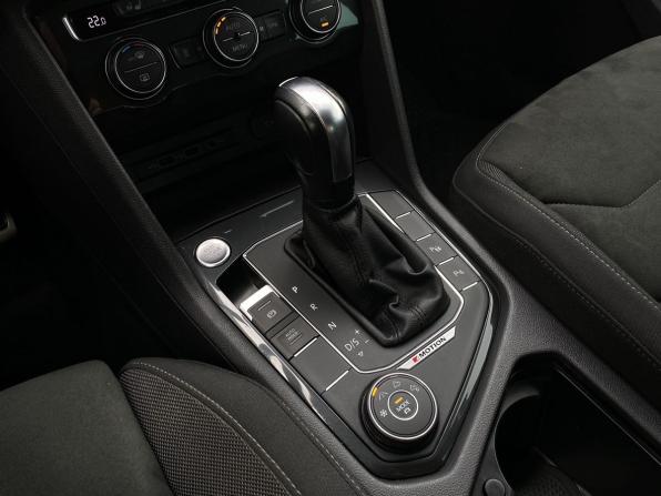 Volkswagen Tiguan II с пробегом 2020 года, цена 2 849 000 рублей, 94466 км, внедорожник, Автокод Объявления