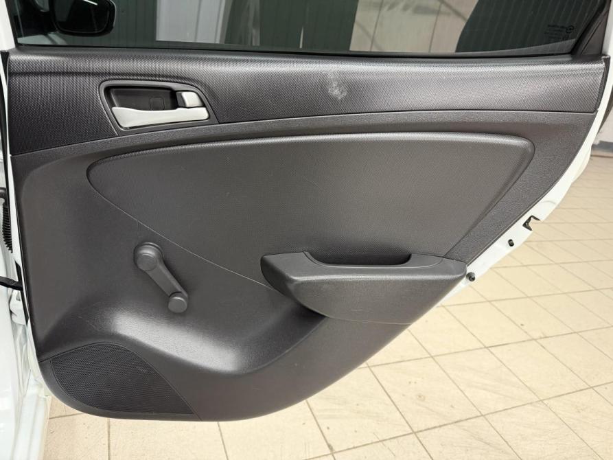 Hyundai Solaris I Рестайлинг Магнитогорск  - изображение 16