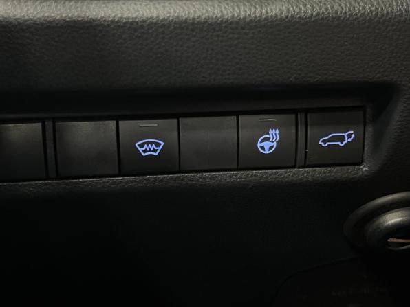 Toyota RAV4 V (XA50) с пробегом 2021 года, цена 3 600 000 рублей, 50716 км, внедорожник, Автокод Объявления