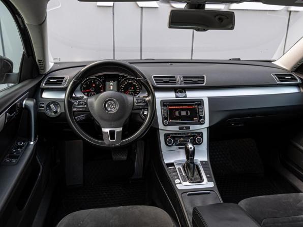 Volkswagen Passat B7 с пробегом 2011 года, цена 1 370 000 рублей, 254461 км, седан, Автокод Объявления