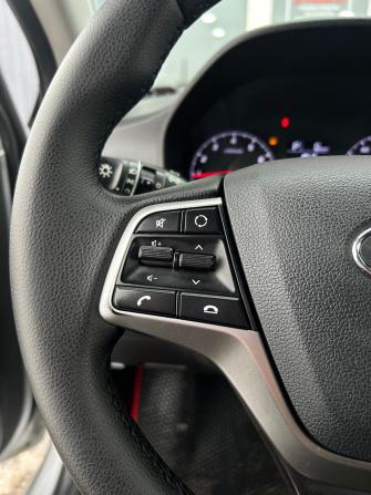 Hyundai Solaris II Рестайлинг с пробегом 2022 года, цена 1 730 000 рублей, 61590 км, седан, Автокод Объявления