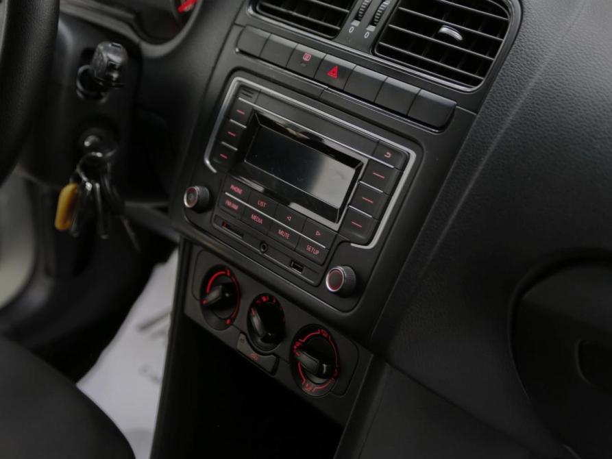 Volkswagen Polo V Рестайлинг Москва  - изображение 7