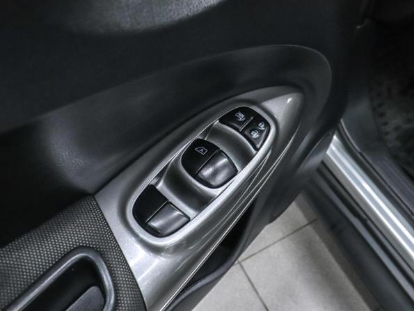 Nissan Juke I с пробегом 2011 года, цена 940 000 рублей, 126446 км, внедорожник, Автокод Объявления