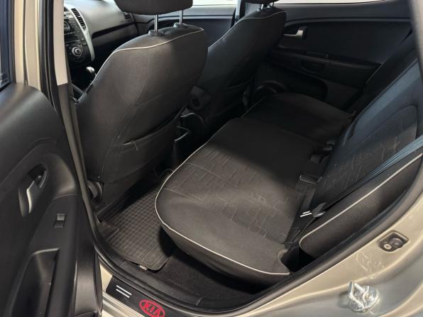 Kia Venga I с пробегом 2012 года, цена 770 000 рублей, 126000 км, компактвэн, Автокод Объявления