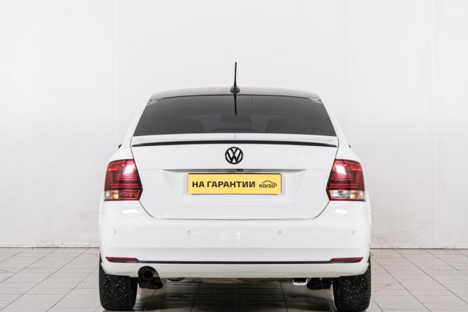 Volkswagen Polo V Рестайлинг с пробегом 2018 года, цена 969 000 рублей, 164500 км, седан, Автокод Объявления