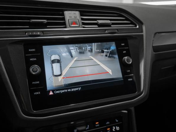 Volkswagen Tiguan II Рестайлинг с пробегом 2022 года, цена 3 460 000 рублей, 56725 км, внедорожник, Автокод Объявления
