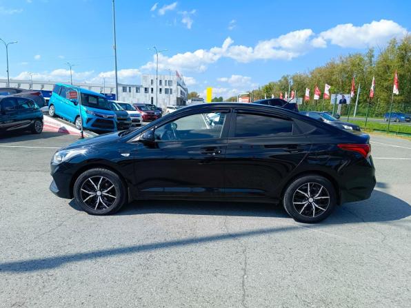 Hyundai Solaris II с пробегом 2018 года, цена 1 249 995 рублей, 159061 км, седан, Автокод Объявления