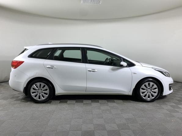Kia Ceed II Рестайлинг с пробегом 2017 года, цена 1 017 000 рублей, 154700 км, хэтчбек, Автокод Объявления