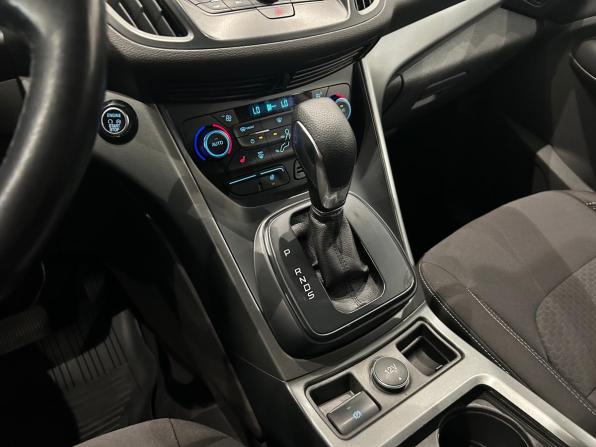 Ford Kuga II Рестайлинг с пробегом 2018 года, цена 1 699 000 рублей, 126832 км, внедорожник, Автокод Объявления