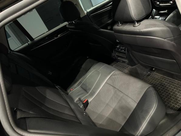 BMW 5 серии VII (G30/G31/G38) с пробегом 2018 года, цена 2 895 000 рублей, 92703 км, универсал, Автокод Объявления