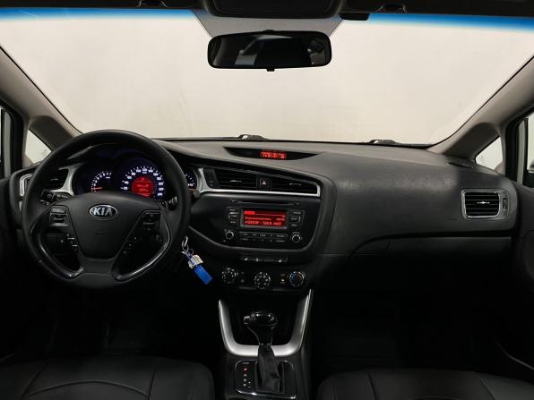 Kia Ceed II Рестайлинг с пробегом 2018 года, цена 1 429 000 рублей, 122661 км, универсал, Автокод Объявления