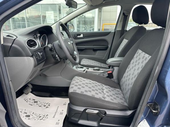 Ford Focus II Рестайлинг с пробегом 2009 года, цена 1 450 000 рублей, 13733 км, седан, Автокод Объявления