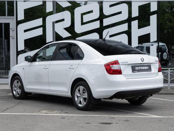 Skoda Rapid I с пробегом 2017 года, цена 1 169 000 рублей, 206917 км, лифтбек, Автокод Объявления