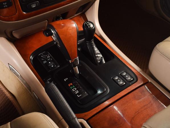 Lexus LX II с пробегом 2001 года, цена 2 099 999 рублей, 230438 км, внедорожник, Автокод Объявления