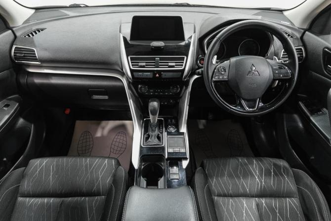 Mitsubishi Eclipse Cross I с пробегом 2019 года, цена 2 399 000 рублей, 57000 км, внедорожник, Автокод Объявления