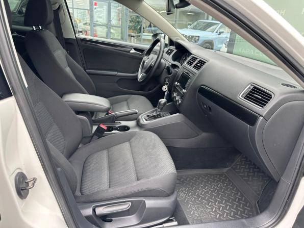 Volkswagen Jetta VI с пробегом 2013 года, цена 1 200 000 рублей, 86942 км, седан, Автокод Объявления