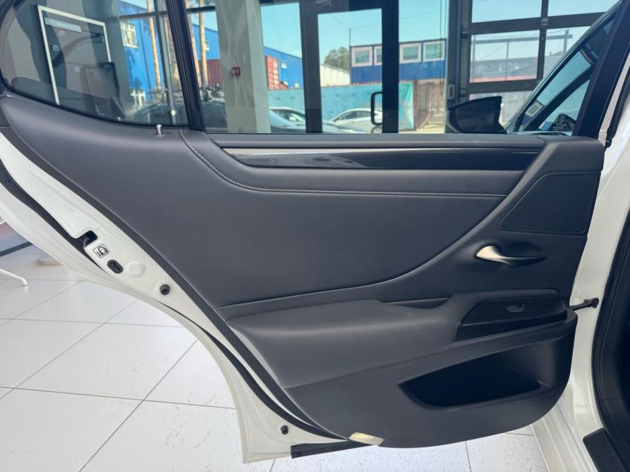 Lexus ES VII Екатеринбург  - изображение 8