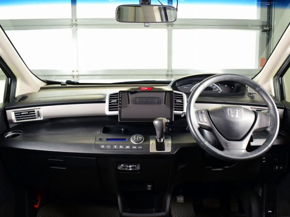 Honda Freed I Рестайлинг 2 с пробегом 2014 года, цена 1 265 995 рублей, 73352 км, компактвэн, Автокод Объявления